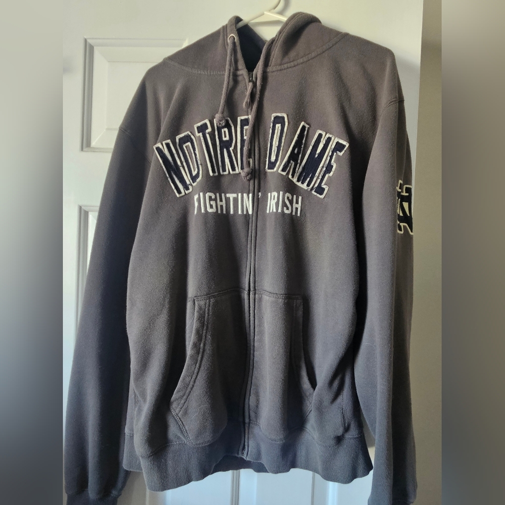 Norte Dame Fighting Irish Zip up Hoodie